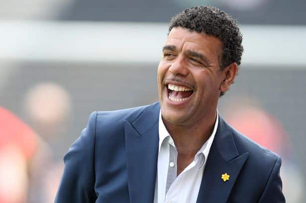 What is Chris Kamara's Net Worth?